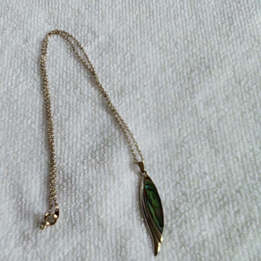 Ladies 18" multi color silver plated necklace and earring.